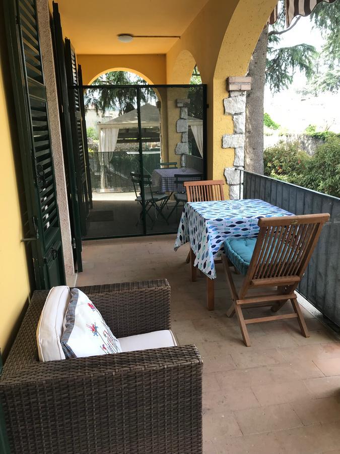 Aparthotel Residenza Le Logge Torri Del Benaco Exterior foto
