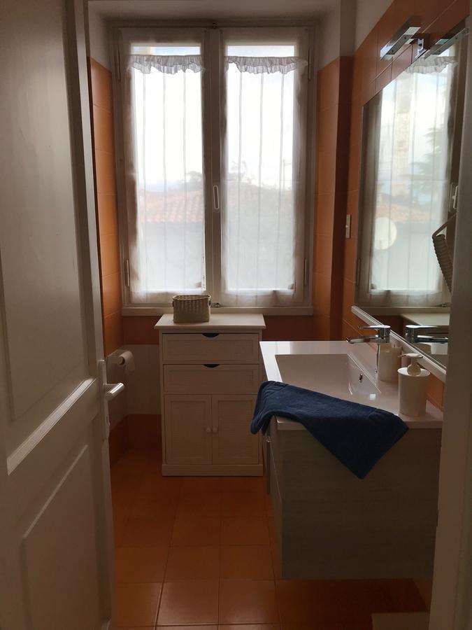 Aparthotel Residenza Le Logge Torri Del Benaco Exterior foto